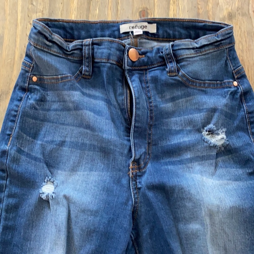 Refuge skinny jeans. J124 - Picture 2 of 6